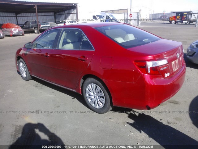 4T1BF1FK1CU592295 - 2012 TOYOTA CAMRY SE/LE/XLE 红色 照片 3