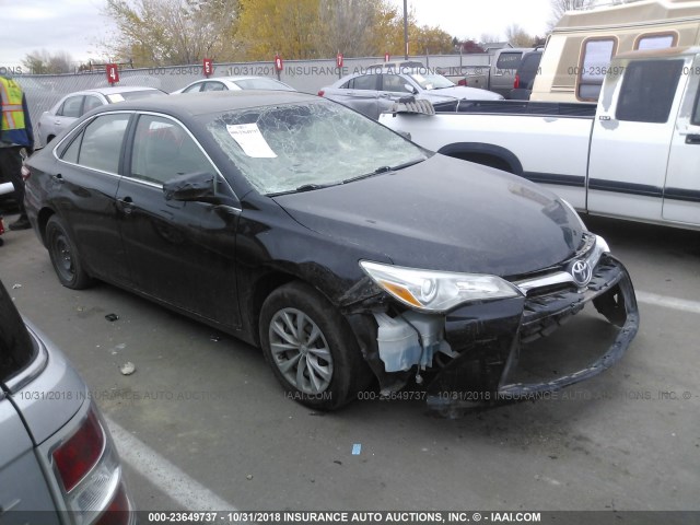 4T4BF1FK5FR475717 - 2015 TOYOTA CAMRY LE/XLE/SE/XSE შავი ფოტო 1