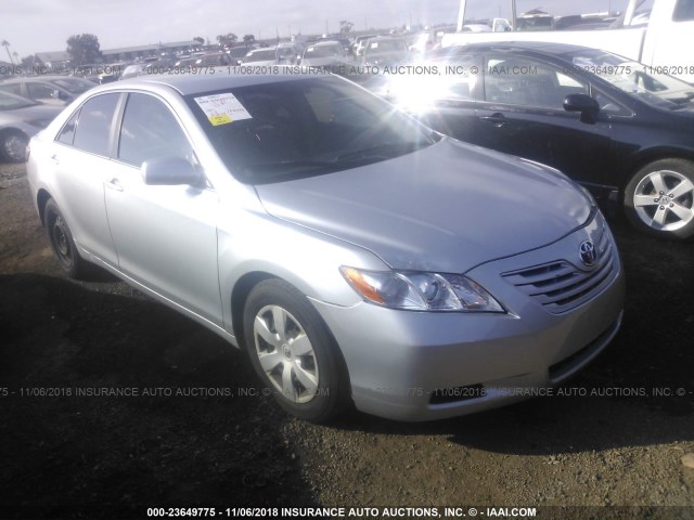 4T1BE46K47U082243 - 2007 TOYOTA CAMRY NEW GENERATION CE/LE/XLE/SE SILVER photo 1