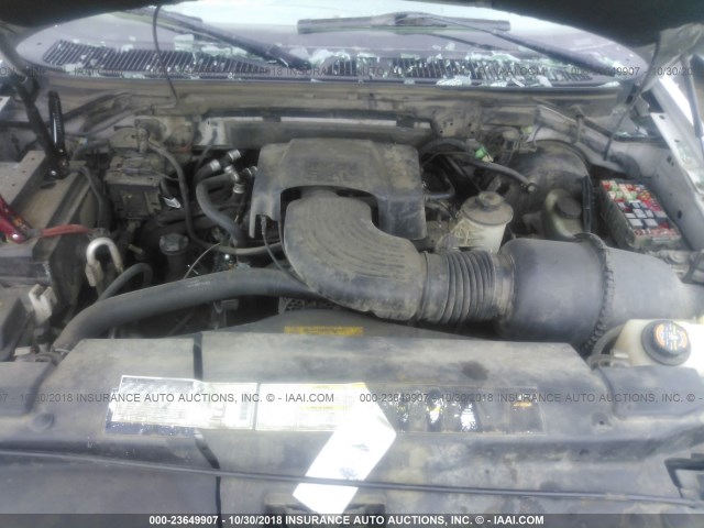 1FMPU16L7YLC09168 - 2000 FORD EXPEDITION XLT SILVER photo 10
