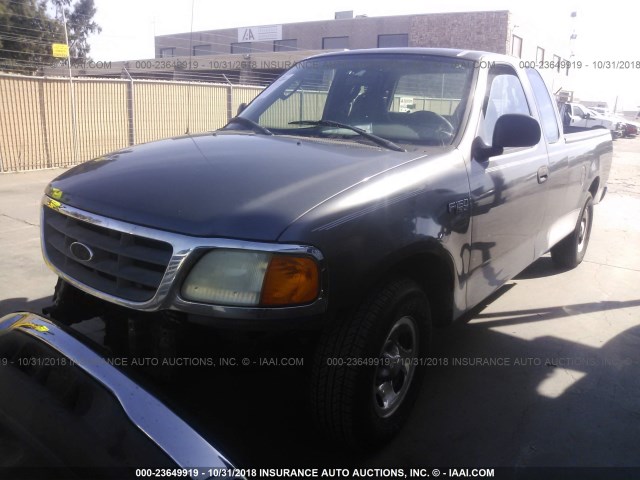 2FTRX17204CA54946 - 2004 FORD F-150 HERITAGE CLASSIC GRAY photo 2