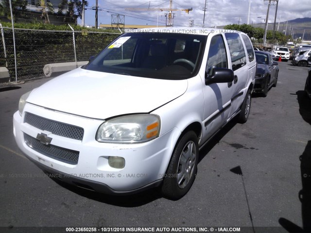 1GBDV13108D210782 - 2008 CHEVROLET UPLANDER INCOMPLETE WHITE photo 2