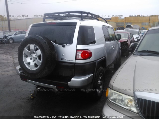 JTEBU11F58K025767 - 2008 TOYOTA FJ CRUISER SILVER photo 4