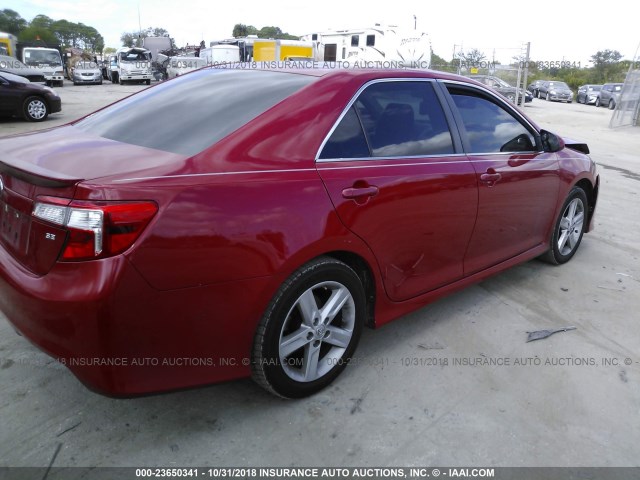 4T1BF1FK0CU516731 - 2012 TOYOTA CAMRY SE/LE/XLE RED photo 4