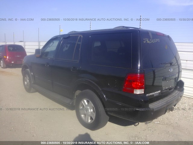 1FMFU18LX4LB80879 - 2004 FORD EXPEDITION EDDIE BAUER BLACK photo 3