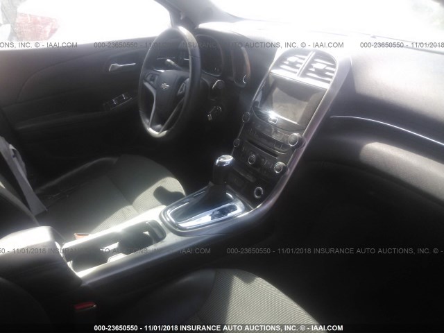 1G11D5RR0DF108363 - 2013 CHEVROLET MALIBU 1LT SILVER photo 5