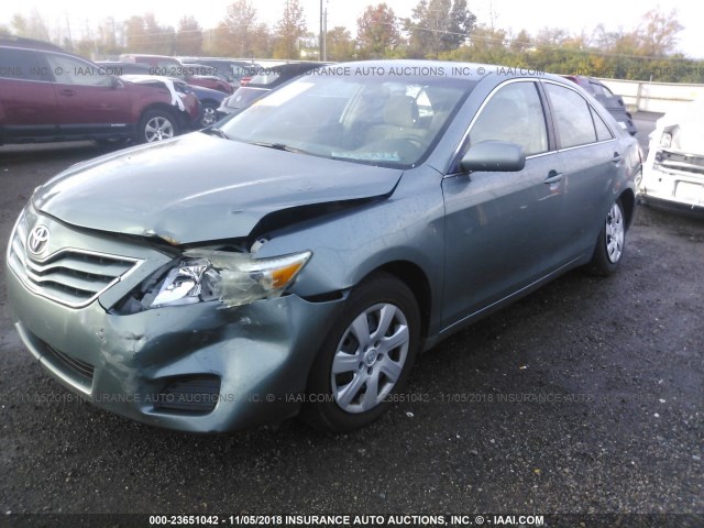 4T4BF3EK9BR108200 - 2011 TOYOTA CAMRY SE/LE/XLE 浅蓝色 照片 2