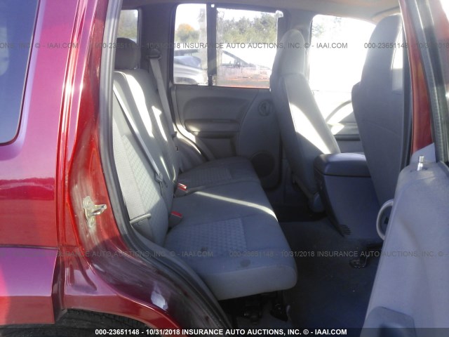 1J4GL38K55W656612 - 2005 JEEP LIBERTY RENEGADE RED photo 8