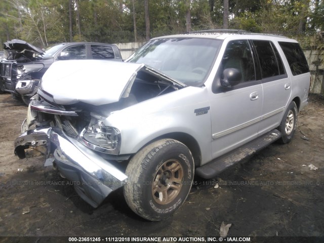 1FMRU15W92LA59317 - 2002 FORD EXPEDITION XLT SILVER photo 2