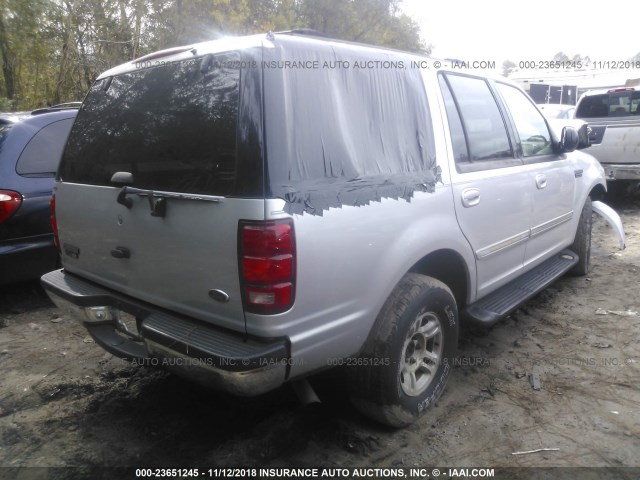 1FMRU15W92LA59317 - 2002 FORD EXPEDITION XLT SILVER photo 4