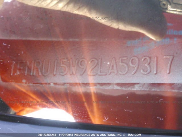 1FMRU15W92LA59317 - 2002 FORD EXPEDITION XLT SILVER photo 9