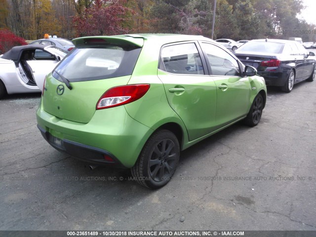 JM1DE1HYXB0112424 - 2011 MAZDA MAZDA2 GREEN photo 4