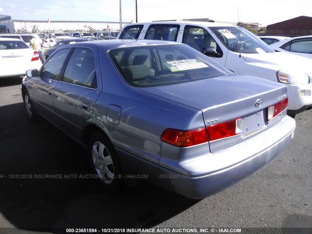 JT2BF22K7Y0266248 - 2000 TOYOTA CAMRY CE/LE/XLE BLUE photo 3