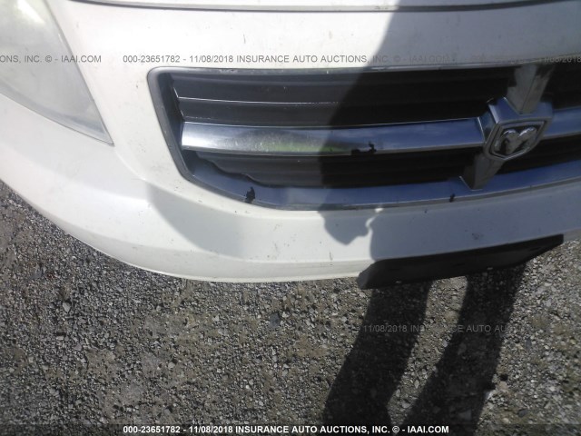 1B3HB48BX7D552006 - 2007 DODGE CALIBER SXT WHITE photo 6