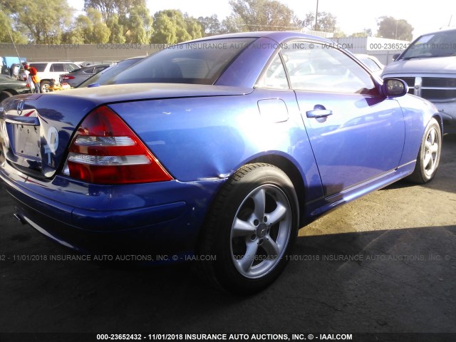 WDBKK65F23F283066 - 2003 MERCEDES-BENZ SLK 320 BLUE photo 4