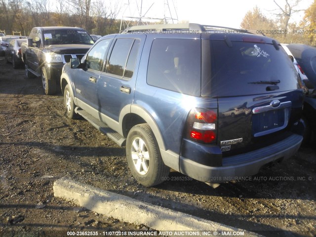 1FMEU73E16UB73405 - 2006 FORD EXPLORER XLT BLUE photo 3