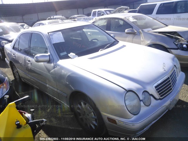 WDBJF65J2YB094534 - 2000 MERCEDES-BENZ E 320 SILVER photo 1