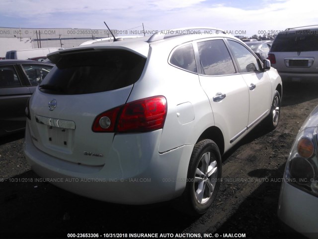 JN8AS5MV0CW381159 - 2012 NISSAN ROGUE S/SV WHITE photo 4