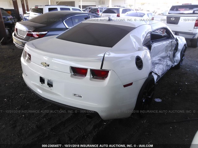 2G1FA1E38D9150085 - 2013 CHEVROLET CAMARO LS WHITE photo 4