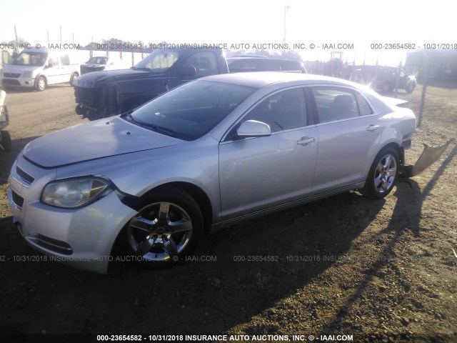 1G1ZC5E08AF198869 - 2010 CHEVROLET MALIBU 1LT ვერცხლისფერი ფოტო 2