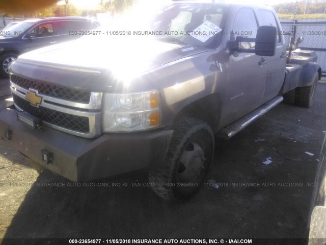 1GC4K0C85DF194685 - 2013 CHEVROLET SILVERADO K3500 LT GRAY photo 2