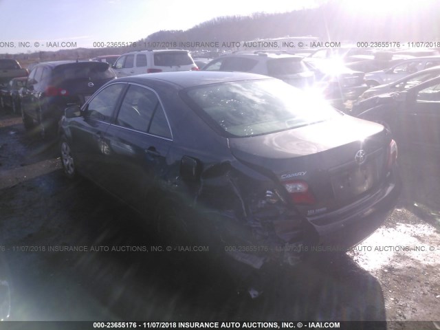 JTNBK46K273003795 - 2007 TOYOTA CAMRY NEW GENERAT LE/XLE/SE GRAY photo 3