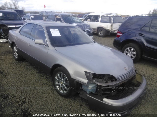 JT8GK13T0S0088621 - 1995 LEXUS ES 300 PURPLE photo 1