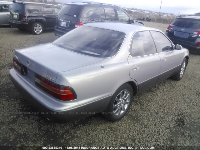 JT8GK13T0S0088621 - 1995 LEXUS ES 300 PURPLE photo 4