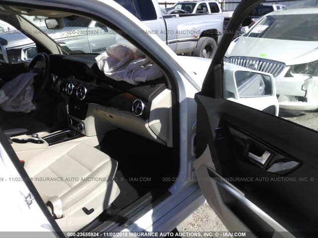 WDCGG5HB7EG167977 - 2014 MERCEDES-BENZ GLK 350 WHITE photo 5