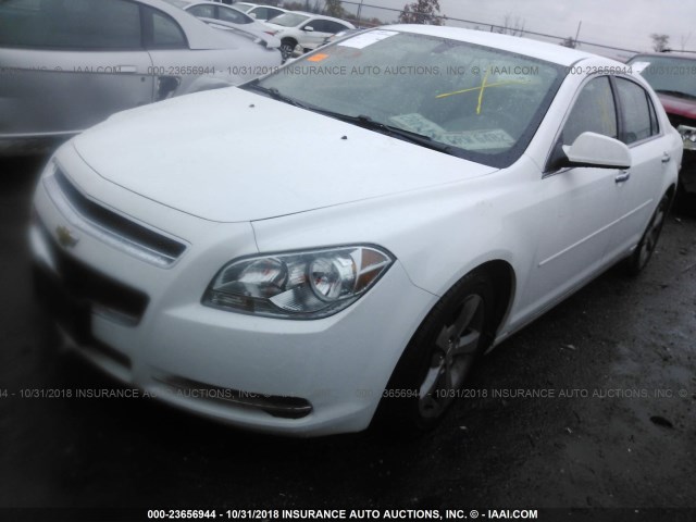 1G1ZC5EU8CF387124 - 2012 CHEVROLET MALIBU 1LT WHITE photo 2