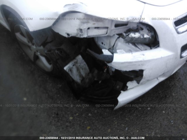 1G1ZC5EU8CF387124 - 2012 CHEVROLET MALIBU 1LT WHITE photo 6