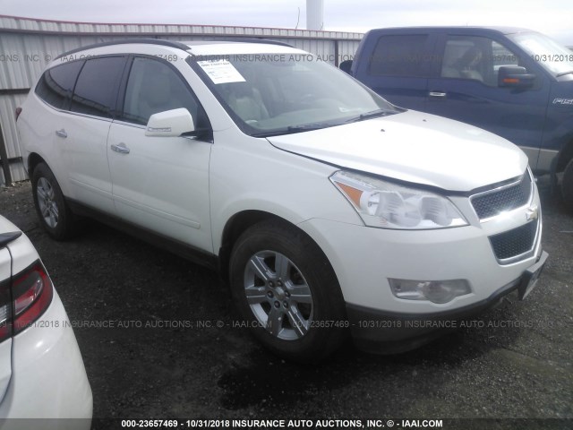 1GNKVJED3BJ371881 - 2011 CHEVROLET TRAVERSE LT WHITE photo 1