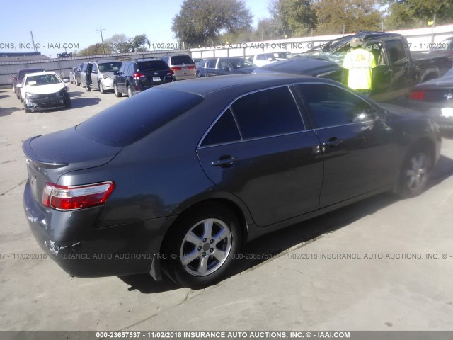 4T1BE46K97U578512 - 2007 TOYOTA CAMRY NEW GENERAT CE/LE/XLE/SE GRAY photo 4