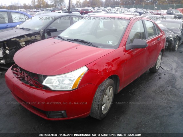 1FAHP34N38W215943 - 2008 FORD FOCUS S/SE RED photo 2