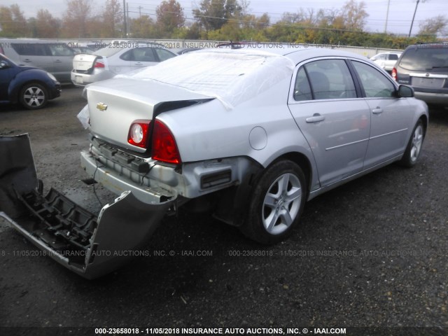1G1ZB5EB6AF231064 - 2010 CHEVROLET MALIBU LS 银色 照片 4