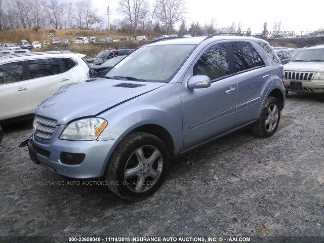 4JGBB86E38A375953 - 2008 MERCEDES-BENZ ML 350 Light Blue photo 2