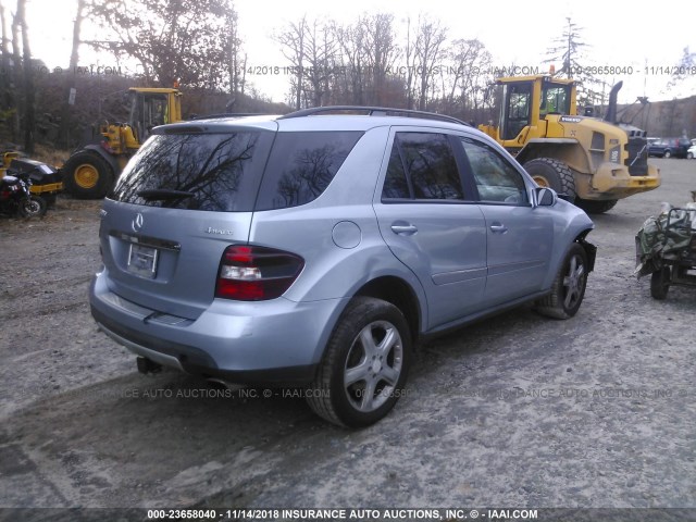 4JGBB86E38A375953 - 2008 MERCEDES-BENZ ML 350 Light Blue photo 4