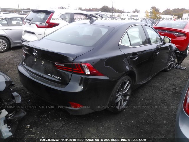 JTHCM1D2XG5011439 - 2016 LEXUS IS 300 BLACK photo 4