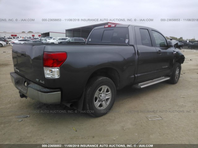 5TFUW5F16CX228920 - 2012 TOYOTA TUNDRA DOUBLE CAB SR5 GRAY photo 4