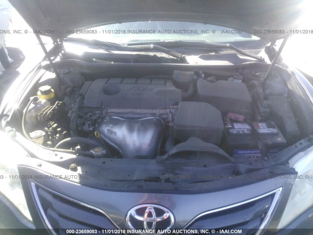 4T1BF3EK6BU147174 - 2011 TOYOTA CAMRY SE/LE/XLE ნაცრისფერი ფოტო 10