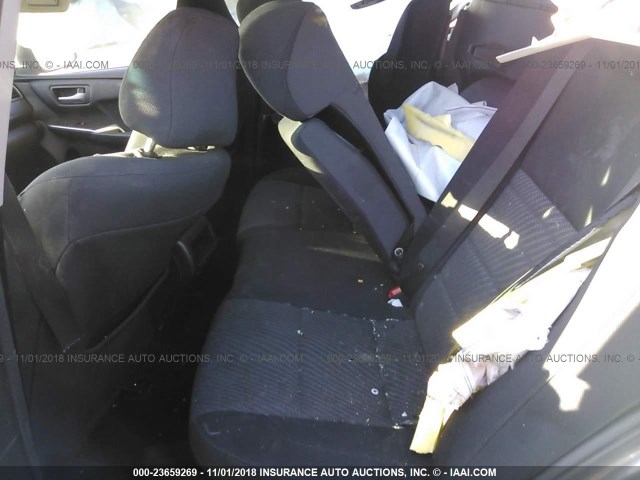 4T1BF1FK8HU713749 - 2017 TOYOTA CAMRY LE/XLE/SE/XSE GRAY photo 8