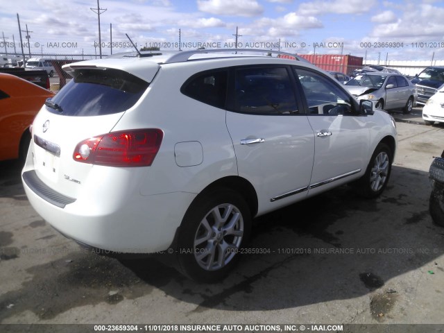 JN8AS5MV7DW621289 - 2013 NISSAN ROGUE S/SV WHITE photo 4