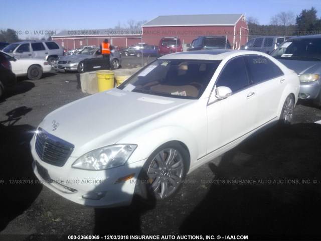 WDDNG86X29A243701 - 2009 MERCEDES-BENZ S 550 4MATIC WHITE photo 2