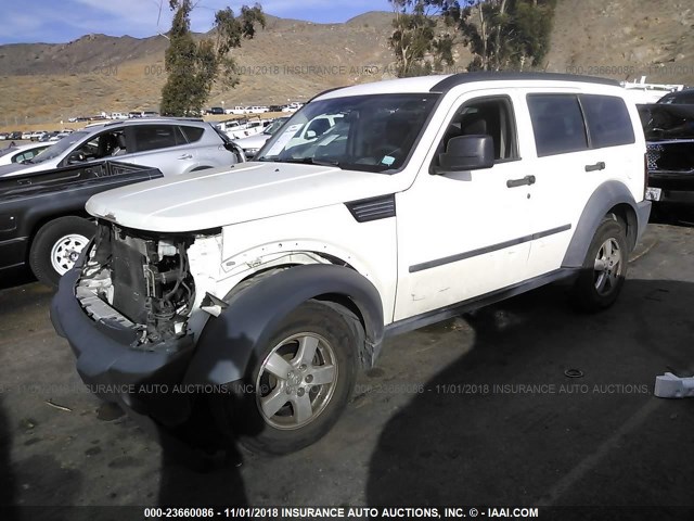 1D8GU28K07W655630 - 2007 DODGE NITRO SXT WHITE photo 2