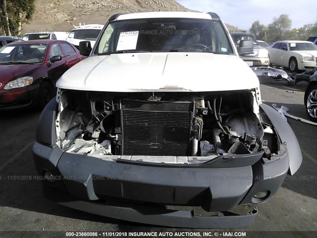 1D8GU28K07W655630 - 2007 DODGE NITRO SXT WHITE photo 6