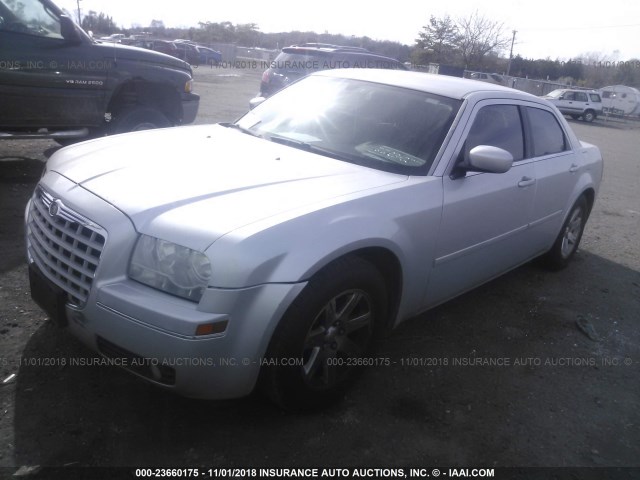 2C3KA53G76H105610 - 2006 CHRYSLER 300 TOURING SILVER photo 2