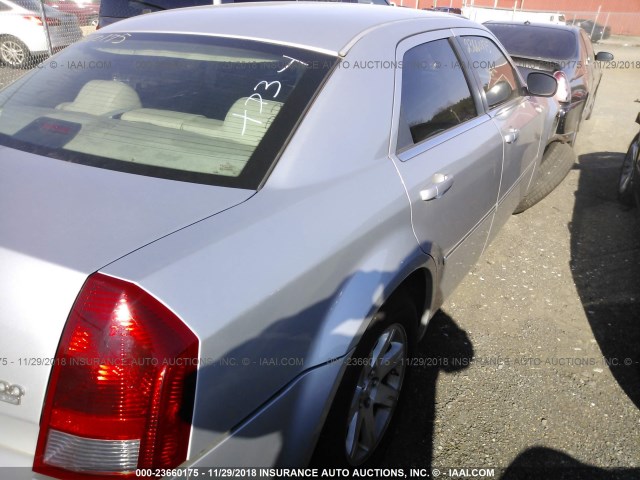 2C3KA53G76H105610 - 2006 CHRYSLER 300 TOURING SILVER photo 4