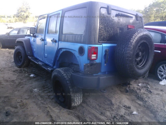 1C4BJWDG3FL535945 - 2015 JEEP WRANGLER UNLIMITE SPORT BLUE photo 3