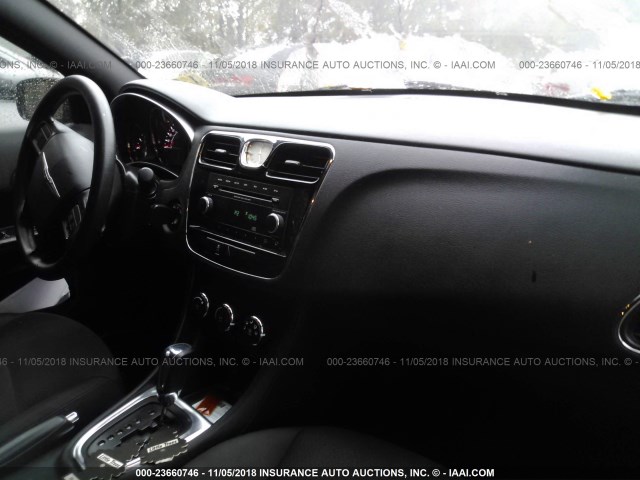 1C3CCBAB0EN124185 - 2014 CHRYSLER 200 LX BLACK photo 5