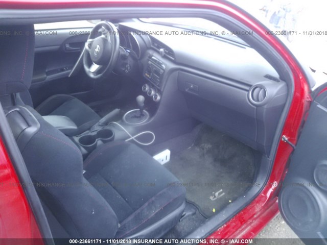 JTKJF5C78D3047864 - 2013 TOYOTA SCION TC 红色 照片 5